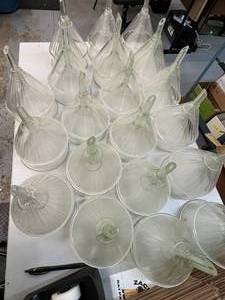 lot 42 image: No Shipping 40 - Heavy Wall Ribbed Funnels, 16oz, Heavy Glass. Mercer