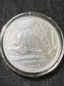 lot 11 image: 1 TROY OZ .999 FINE SILVER 2023 SAMOA ROUND IN AIRTITE
