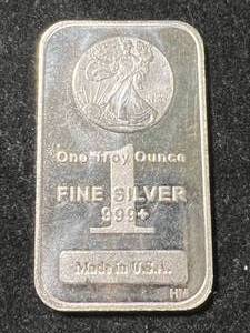 lot 17 image: 1 TROY OZ .999 FINE SILVER WALKING LIBERTY BAR