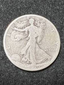 lot 60 image: 1920 US WALKING LIBERTY HALF DOLLAR