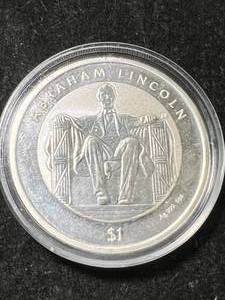lot 68 image: 1 TROY OZ .999 FINE SILVER 2022 ABE LINCOLN ROUND IN AIRTITE