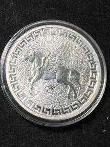 lot 77 image: 1 TROY OZ .999 FINE SILVER 2022 ST HELENA ROUND IN AIRTITE