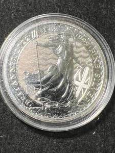 lot 85 image: 2022 BRITTANIA 1 TROY OZ .999 FINE SILVER IN AIRTITE