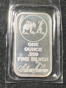 lot 89 image: 1 TROY OZ .999 FINE SILVER SILVERTOWNE BAR