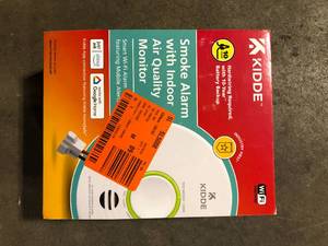 lot 34 image: Kidde Smart Hardwired Wi-Fi Enabled Smoke Detector and Indoor Air Quality Monitor Photoelectric Sensor   Customer Returns See Pictures