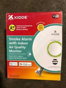 lot 22 image: Kidde Smart Hardwired Wi-Fi Enabled Smoke Detector and Indoor Air Quality Monitor Photoelectric Sensor Customer Returns See Pictures