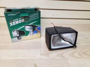 lot 10 image: Aodic HID Work Light