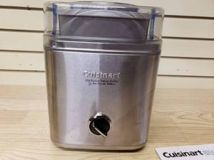 lot 44 image: Cuisinart 2qt frozen yogurt-sorbet and ice cream maker