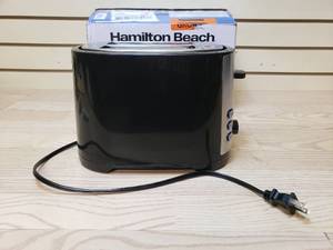 lot 49 image: Hamilton Beach Extra-Wide-Slot 2 Slice Toaster