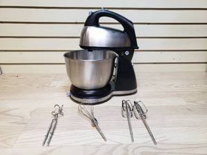 lot 52 image: Hamilton Beach Hand Stand Mixer