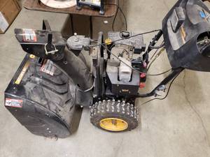 lot 70 image: Poulan Pro 10.5HP30 Snowblower not tested