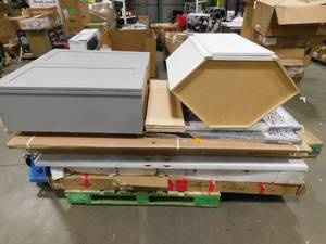 lot 512 image: WHOLESALE PALLET LOT OF GENERAL MERCHANDISE