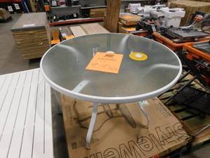 lot 714 image: White 42 Round Outdoor Table