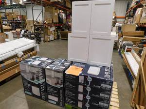 Hampton Bay Avondale Ready to Assemble Plywood Shaker Kitchen Cabinet in Alpine White Lot of 11