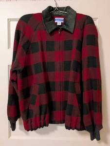 lot 106 image: Vintage Pendleton Knockabout Buffalo Plaid Wool Jacket