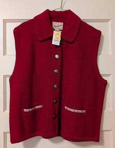 lot 108 image: Woolrich Red Wool Vest Womens XL - New with Tags