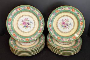 lot 123 image: Vintage Ovingtons Bavaria Floral Dish Set