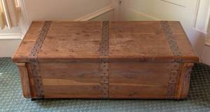 lot 131 image: Large Vintage Wood Cedar Chest