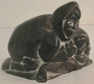 lot 87 image: Vintage Signed Soapstone Inuit Sculpture