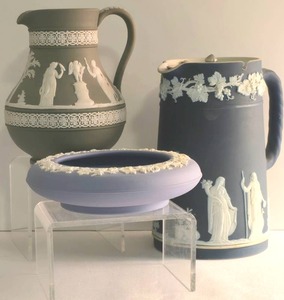 lot 146 image: Lovely Vintage Wedgwood Selection