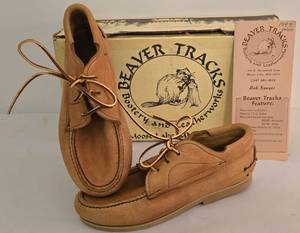 lot 158 image: The Beaver Tracks Womens Booties