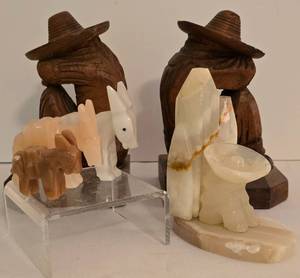 lot 193 image: Vintage Carved Bookends & Onyx Decor