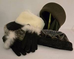 lot 196 image: Betmar Wool Hat & More Cold Weather Options