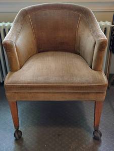 lot 286 image: Vintage Curved Back Chair