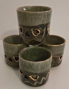 lot 368 image: Set of Four Otagirl Somayaki Soma Ware Tea Cups