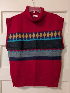 lot 162 image: Vintage Mondi Red Wool Sweater Vest