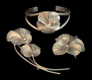 lot 213 image: Vintage Sterling Silver Floral Jewelry Set