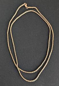 lot 4 image: 14k Yellow Gold Long Wheat Style Chain