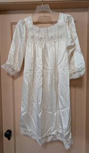 lot 218 image: Vintage Christian Dior Nightgown
