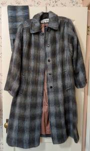 lot 224 image: Vintage Wayne Stewart Plaid Mohair Jacket