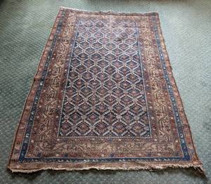 lot 231 image: Woven Vintage Accent Rug