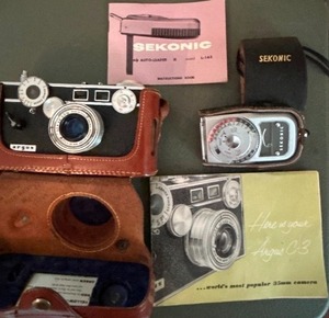 lot 378 image: Vintage Argus The Brick, 35mm Rangefinder Camera and Sekonic Light Meter