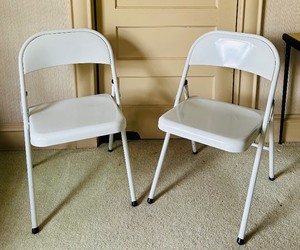 lot 299 image: Pair of Metal Folding Chairs