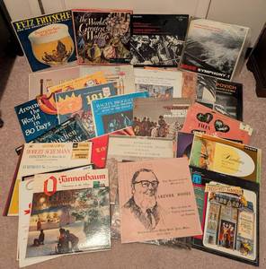 lot 243 image: Assorted Vintage Records
