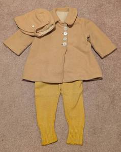lot 324 image: Childs Vintage Wool Jacket and Hat with Knit Pants