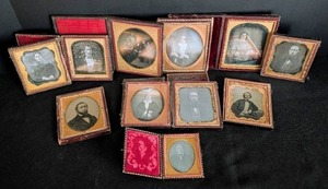 lot 351 image: Small Leather Framed Antique Daguerreotype Photos