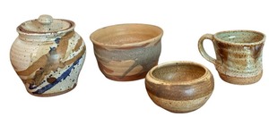lot 206 image: Artisan Pottery Selection