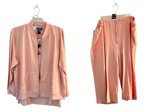 lot 401 image: Three Piece Ralph Lauren Womens 3X Lounge Set in Westbury Home Pink