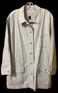 lot 436 image: Lauren Ralph Lauren 3X Light Beige Jacket with Button Closure