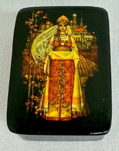 lot 56J image: Vintage Miniature Russian Lacquer Box