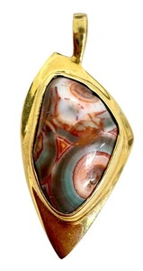 lot 10J image: 14K Gold Pendant with Thomsonite Gemstone