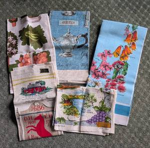 lot 432 image: Vintage Painted Linen Towels and Tablecloth