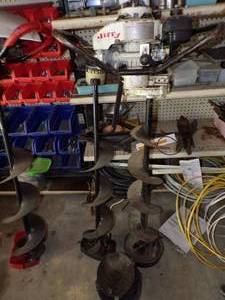 lot 44 image: Jiffy Ice Auger with extra blade and 2 extra covers