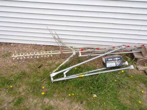 lot 62 image: Tv Antenna, Stand and TV Antenna Rotor