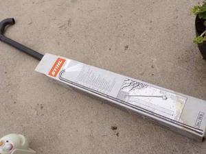 lot 79 image: Stihl Gutter cleaner