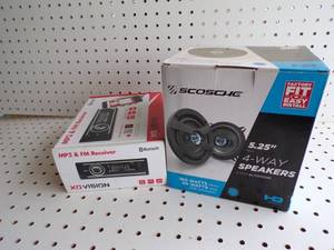 lot 126 image: Bluetooth radio and 5.25 speakers